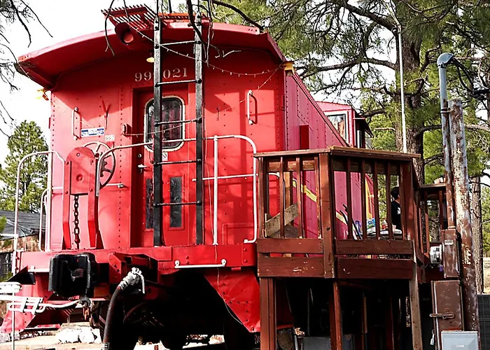 Historic Rail Caboose On Route 66 Hotel